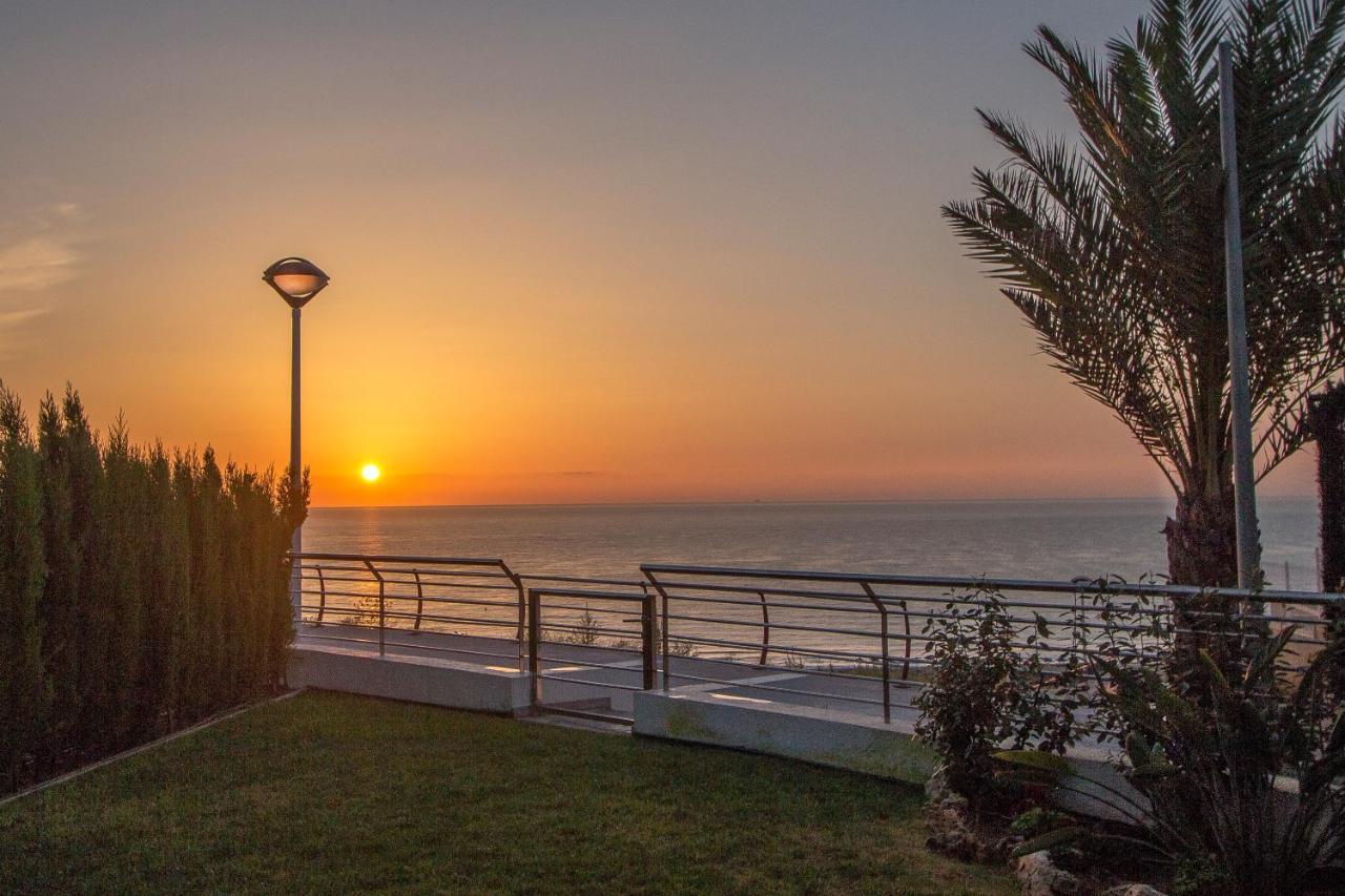 Infinity Luxury Sea View Apartment With Private Garden Arenales del Sol Zewnętrze zdjęcie