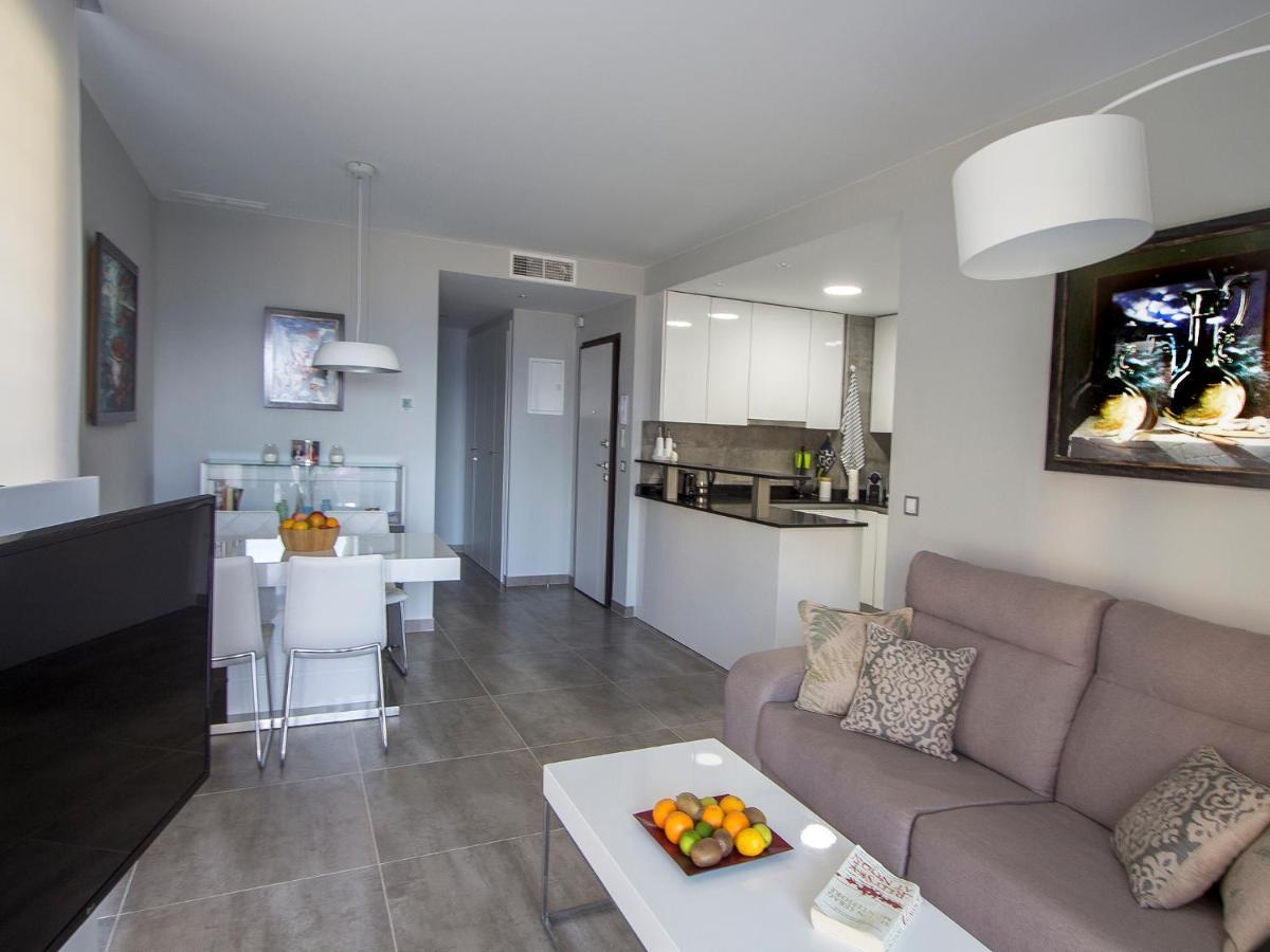 Infinity Luxury Sea View Apartment With Private Garden Arenales del Sol Zewnętrze zdjęcie
