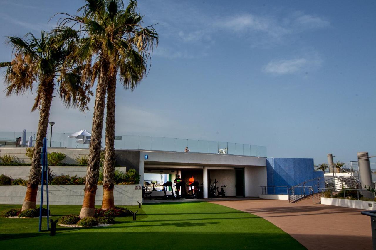 Infinity Luxury Sea View Apartment With Private Garden Arenales del Sol Zewnętrze zdjęcie