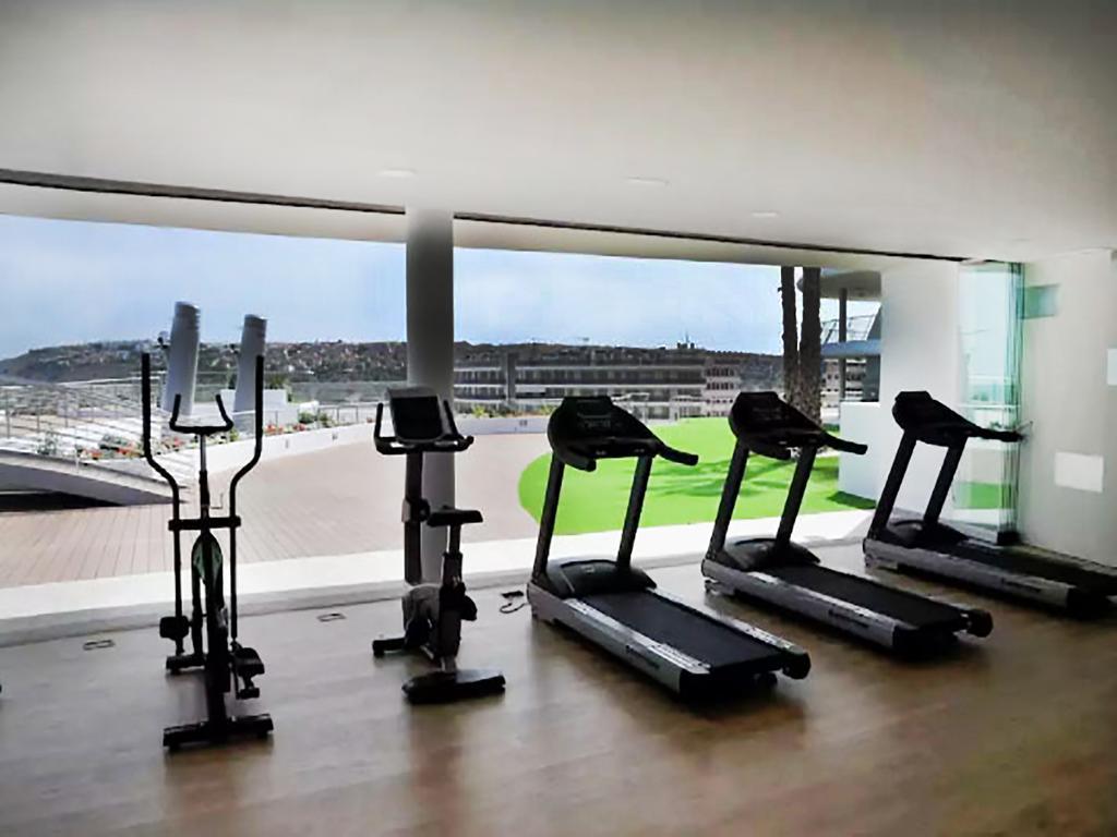 Infinity Luxury Sea View Apartment With Private Garden Arenales del Sol Zewnętrze zdjęcie